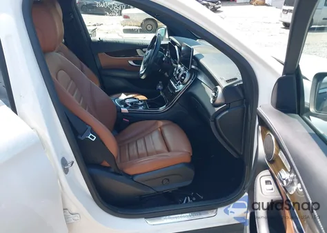 2019 Mercedes-Benz Glc 300 4Matic from USA, damaged, VIN WDC0G4KB0KV135819